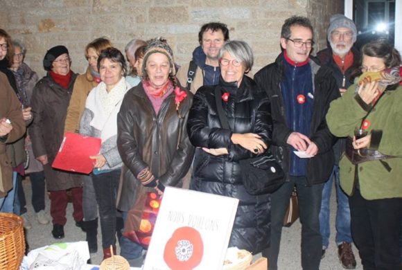 Nous voulons des coquelicots…. et pas des pesticides ! Nous voulons des coquelicots…. et pas des pesticides !